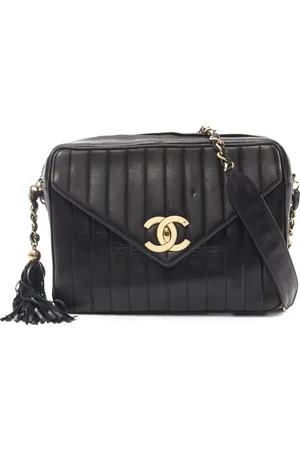 CHANEL Mademoiselle skuldertaske fra 1994-1996