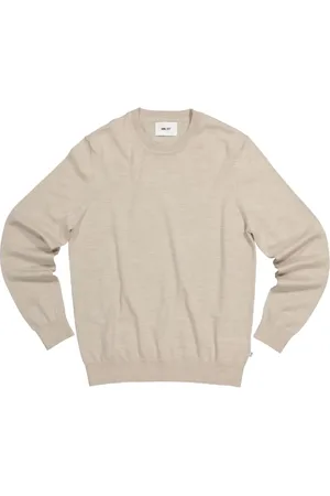 NN.07 Let sweater i strik