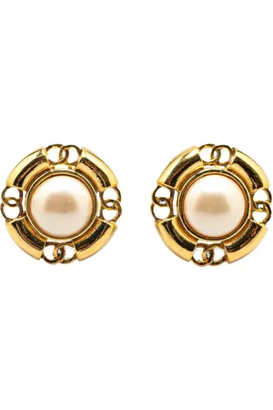 CHANEL Guldbelagte CC øreclips med imiteret perle fra 1994