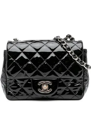 CHANEL Mini lakeret Single Flap crossbody-taske fra 2014-2015