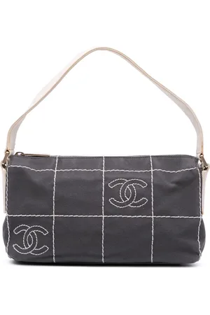CHANEL CC Chocolate Bar skuldertaske i kanvas fra 2003-2004