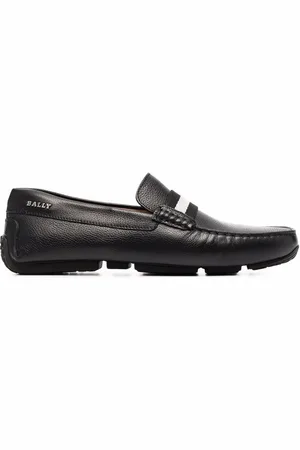 Bally Loafers med krydsende rem