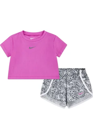 Nike T-shirt og shorts med tryk