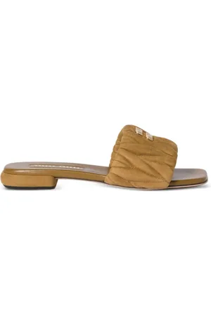 Miu Miu Matelassé sandaler i ruskind