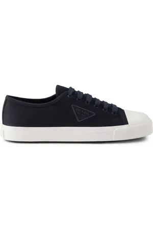 Prada Sneakers med trekantet logo