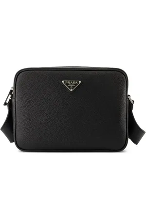 Prada Skuldertaske i læder med logoplade