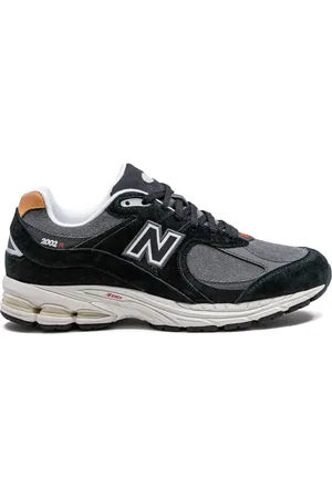 New Balance 2002R low-top sneakers
