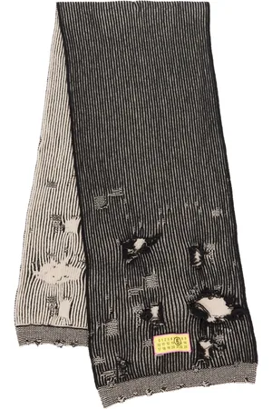 Maison Margiela Ribbet tørklæde med nummermotiv
