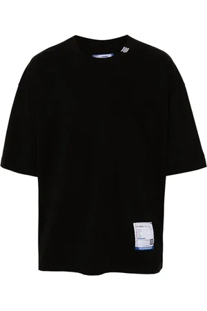 Maison Mihara Yasuhiro T-shirt med mærkedetalje