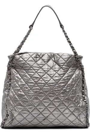 CHANEL Stor quiltet metallisk Chain Me Hobo tote i kalveskind fra 2010-2011