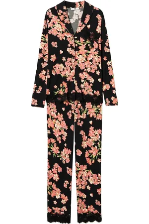 Twin-Set Pyjamas med blondedetalje og Mannish-tryk