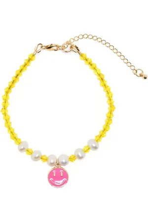 A Sinner in Pearls Armbånd med perle- og krystalvedhæng