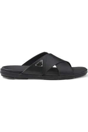 Prada Sandaler med krydsende remme
