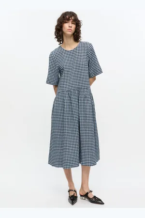 Ganni Blå Midikjole I Ternet Seersucker I Dame Størrelse 44/Genanvendt Polyester