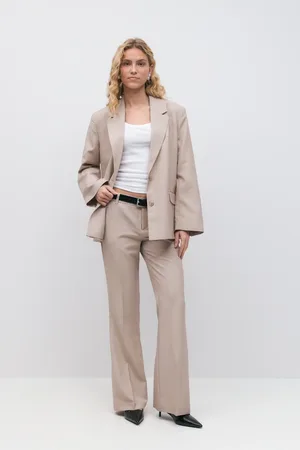 Gina Tricot Relaxed bootcut trousers - Habitbukser - beige - 34 - Dame