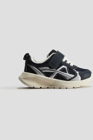 H&M Sneakers