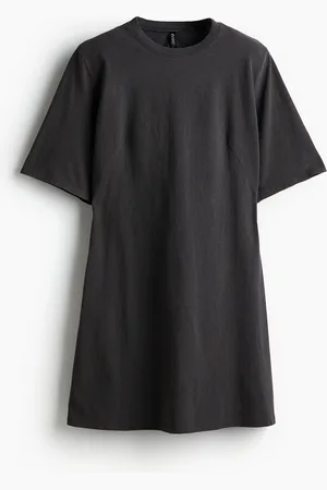H&M T-shirtkjole med skulderpuder