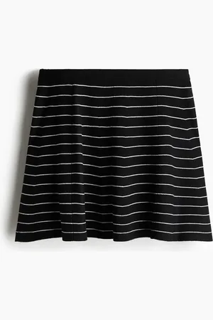 H&M Finstrikket nederdel med vidde forneden