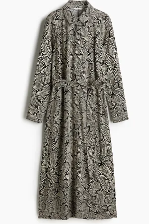 H&M Skjortekjole i viskose med bindebælte