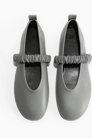 H&M Ballerinasko med scrunchie-detalje
