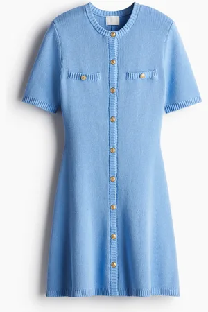 H&M Ribstrikket kjole med knapper foran