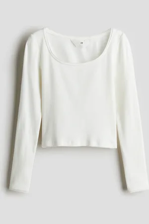 H&M Ribbet top med picotkanter