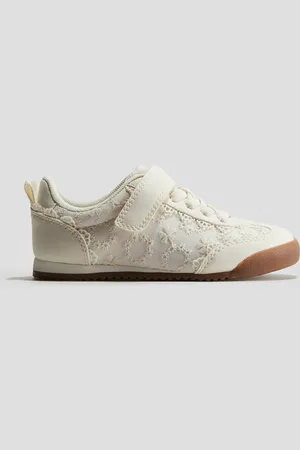 H&M Sneakers med blondedetalje