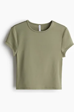 H&M Tætsiddende T-shirt