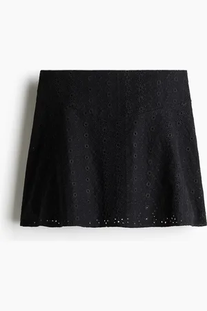 H&M Mininederdel med broderie anglaise