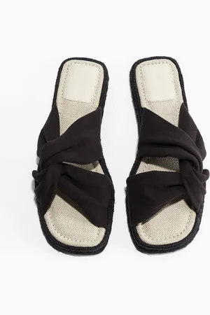 H&M Espadrille-sandaler med snoet detalje