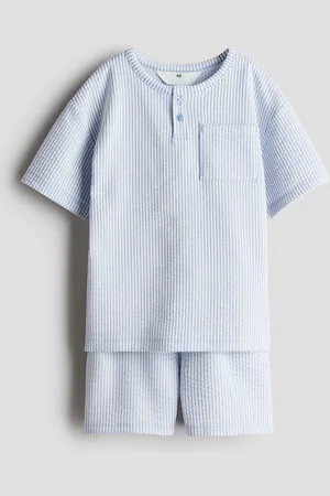 H&M Bedstefartrøje og shorts