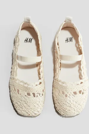 H&M Ballerinasko med hæklet look