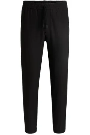HUGO BOSS Tapered fit bukser i vandskyende stof med stræk