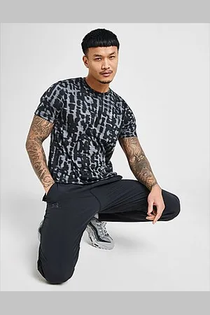 Under Armour UA Launch Print T-Shirt