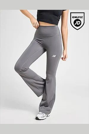 New Balance Essential Logo Flare Leggings