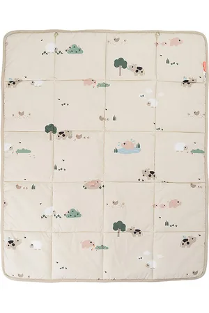 Done by Deer LegetÃ¦ppe - Tiny Farm - 80x100 cm - Sand