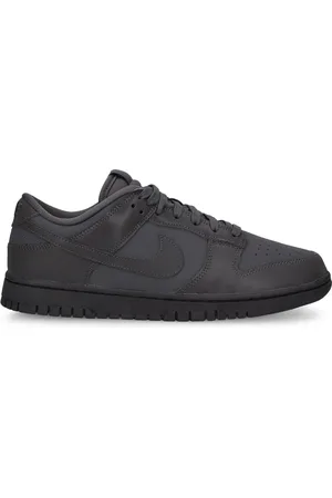 Nike Dunk Low Sneakers