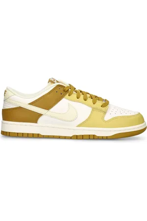 Nike Dunk Low Retro Sneakers
