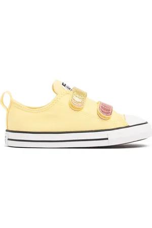 Converse Chuck Taylor Canvas Strap Sneakers