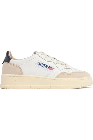 Autry Medalist Low Leather Lace-up Sneakers