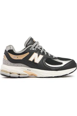 New Balance 2002 Sneakers