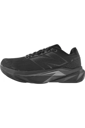 New Balance FCPR Trainers
