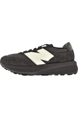 New Balance 370 Trainers