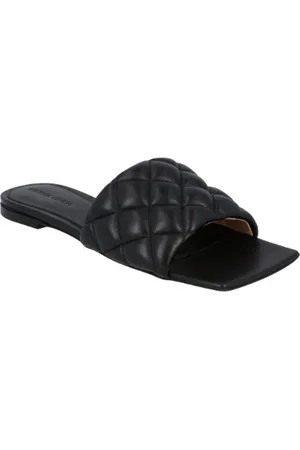 Bottega Veneta Sko, Dame, Sort, 36 EU, Læder, Sort Quiltet Læder Flade Sandaler