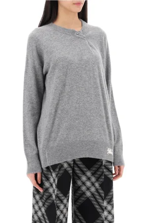 Burberry Strik, Dame, Grå, M, Cashmere, Oversized Cashmere Pullover med Metal Kilt Pin Detalje