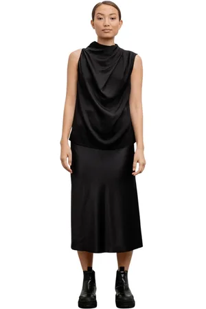 Ahlvar Gallery Top, Dame, Sort, S, Silke Tank Top med Asymmetriske Folder