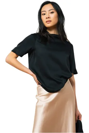 Ahlvar Gallery Top, Dame, Sort, XL, Læder, Asymmetrisk Plisseret Silke T-shirt
