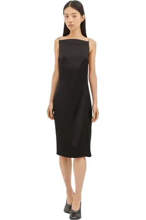 Jacquemus Kjole, Dame, Sort, M, Satin, Satin Midi Kjole med Åbne Sider