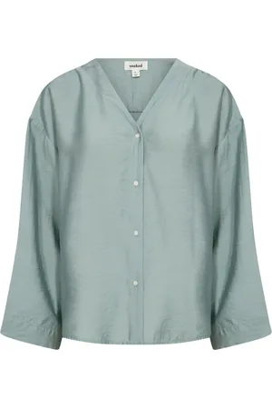 Soaked in Luxury Bluser & Skjorter, Dame, Blå, L, Nylon, Elegant V-Neck Skjortebluse Sølvblå