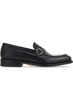 Salvatore Ferragamo Sko, Herre, Sort, 39 1/2 EU, Læder, Sort kalveskind ankelstøvler med metaldetaljer